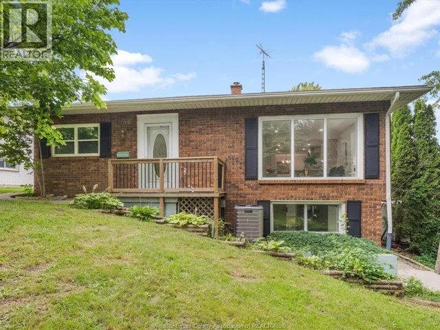 1838 SEACLIFF DRIVE, Kingsville, Ontario N9Y2M6