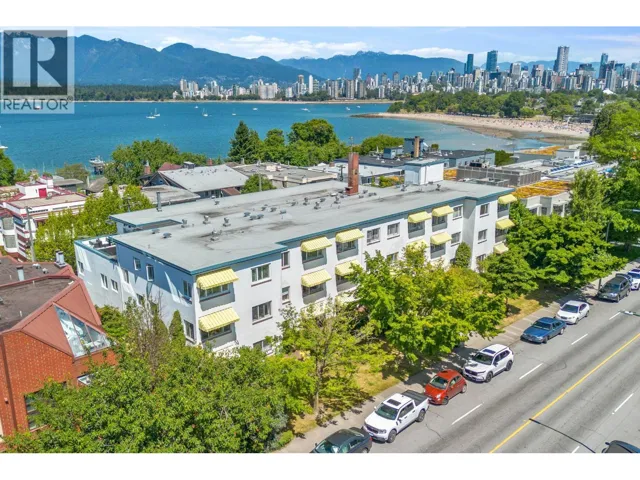 303 2469 CORNWALL AVENUE, Vancouver, British Columbia V6K1B9