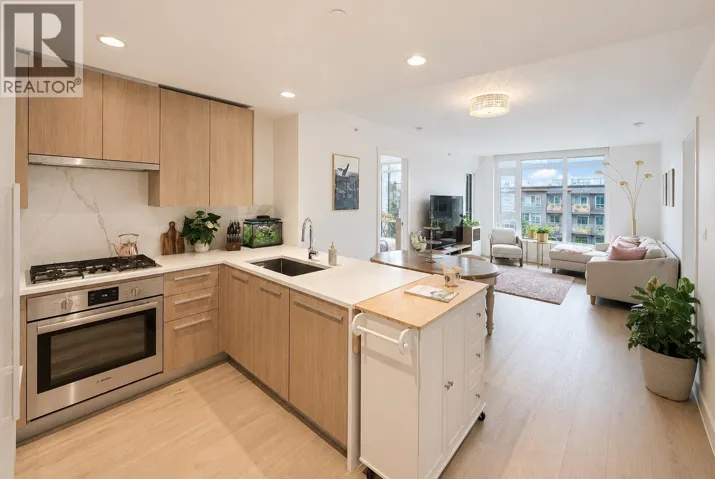 305 2707 LIBRARY LANE, North Vancouver, British Columbia V7J0C6