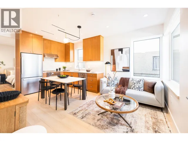 2 2995 ADANAC STREET, Vancouver, British Columbia V5K2N4