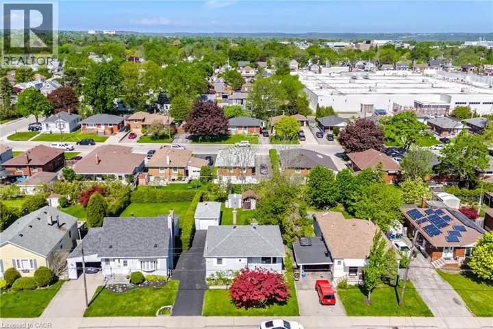 94 CLARENDON Avenue, Hamilton, Ontario L9A3A3