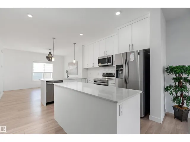 2644 192 ST NW, Edmonton, Alberta T6M1L1