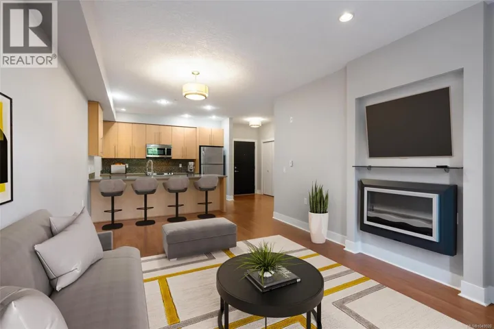 101 4529 West Saanich Rd, Saanich, British Columbia V8Z3G3