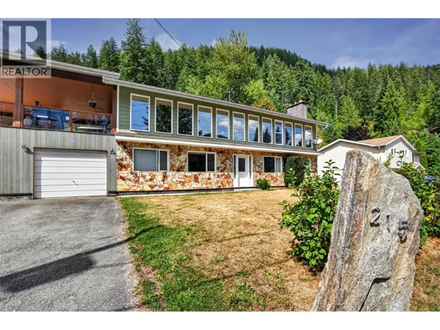 215 BAYVIEW Street, Kaslo, British Columbia V0G1M0