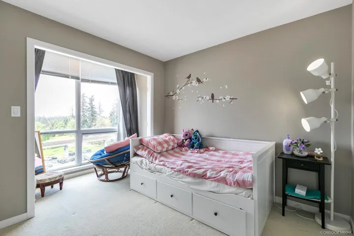 910 13618 100 AVENUE, Surrey, British Columbia V3T0A8
