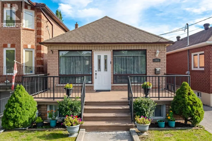 161 NORTHLAND AVENUE, Toronto (Rockcliffe-Smythe), Ontario M6N2E4