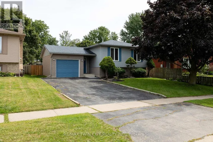 13 FOREST DRIVE, Brant (Paris), Ontario N3L3L2