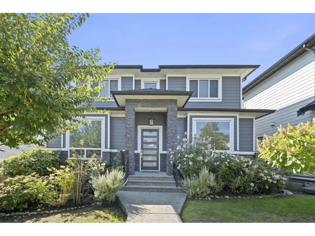 20576 70 AVENUE, Langley, British Columbia V2Y0W4