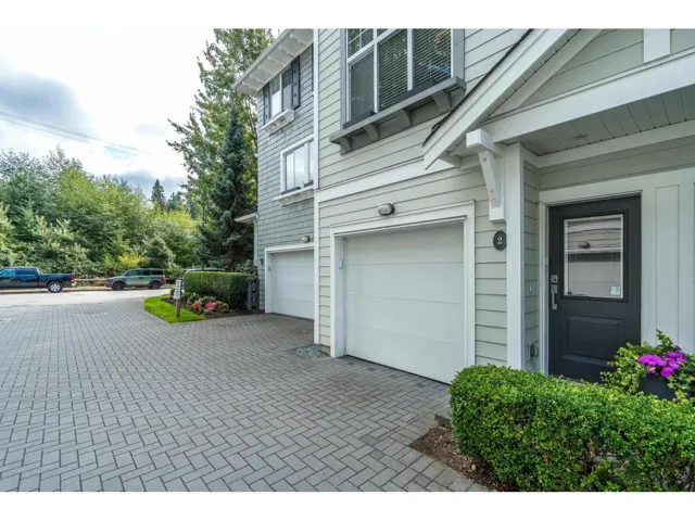 2 253 171 STREET, Surrey, British Columbia V3A9P4
