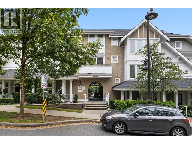 302 618 LANGSIDE AVENUE, Coquitlam, British Columbia V3J0B8