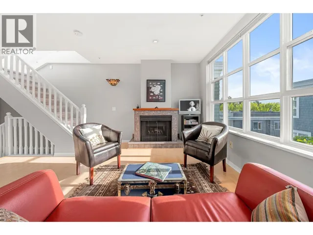 207 669 W 7TH AVENUE, Vancouver, British Columbia V5Z1B6