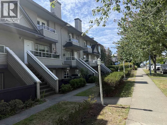 203 3938 ALBERT STREET, Burnaby, British Columbia V5C2E1
