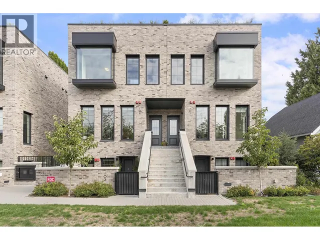 102 157 W KING EDWARD, Vancouver, British Columbia V5Y2H8