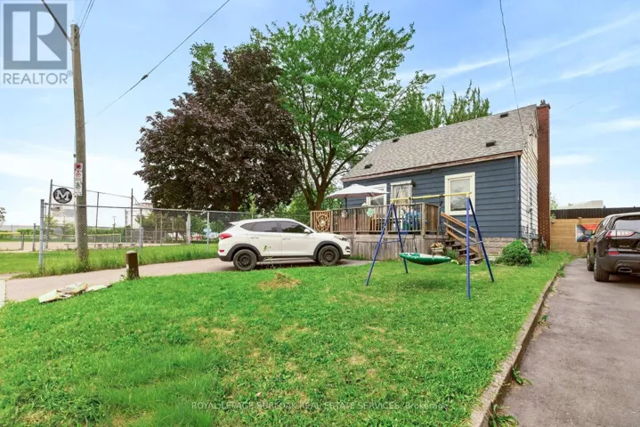 1 MAHONY AVENUE, Hamilton (Normanhurst), Ontario L8H3C3