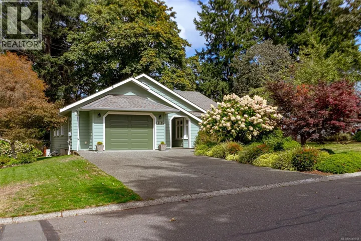 1112 Vic Pl, Central Saanich, British Columbia V8M1J1