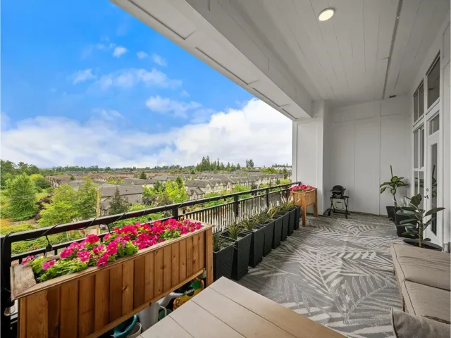 C612 8150 207 STREET, Langley, British Columbia V2J4J4