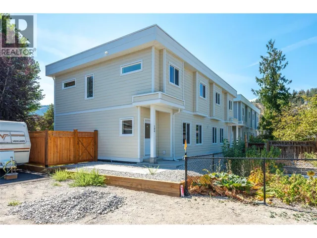 11815 Grant Avenue Unit# 104, Summerland, British Columbia V0H1Z8