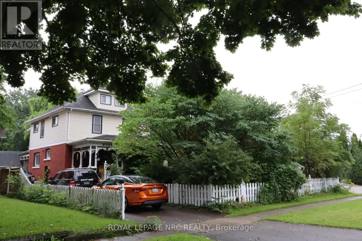 6068 DIXON STREET, Niagara Falls (Dorchester), Ontario L2G2L5