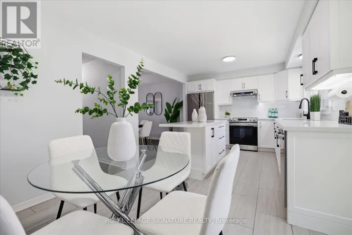 22 SNAPDRAGON DRIVE, Toronto (Pleasant View), Ontario M2J4X6