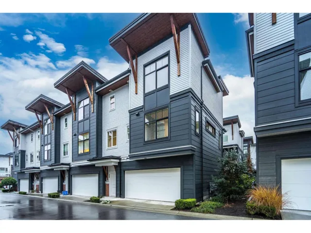 14 22128 48A AVENUE, Langley, British Columbia V3W3P4