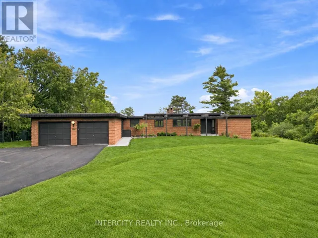 100 RAVENDALE COURT, Vaughan (Kleinburg), Ontario L0J1C0