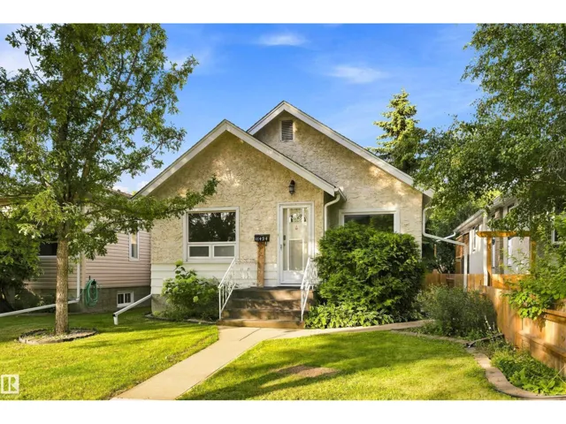 11424 67 ST NW, Edmonton, Alberta T5B1L4