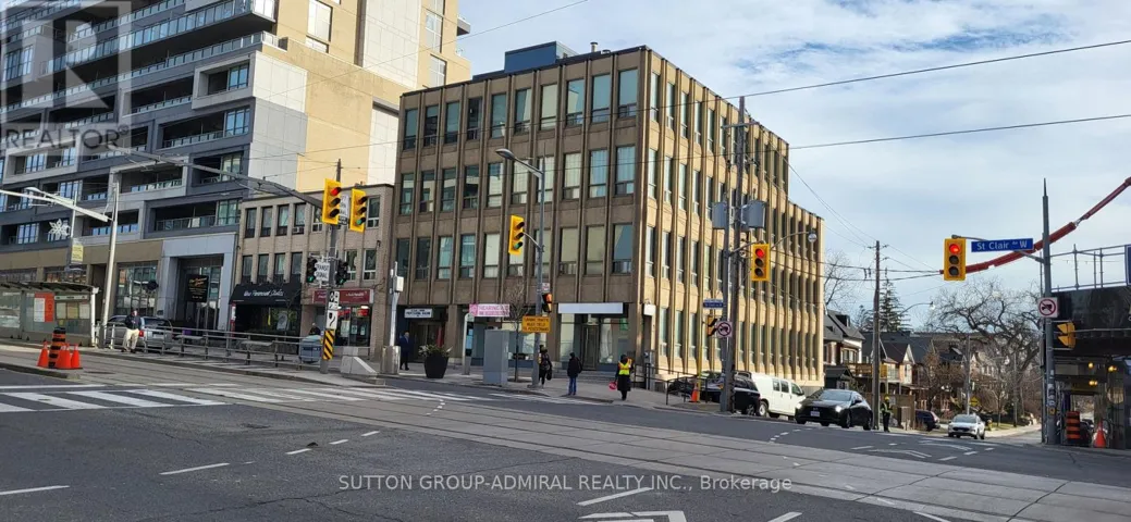 204A - 845 ST CLAIR AVENUE W, Toronto (Oakwood Village), Ontario M6C1C2