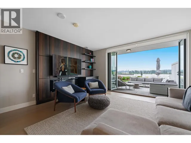 TH210 210 SALTER STREET, New Westminster, British Columbia V3M0J9