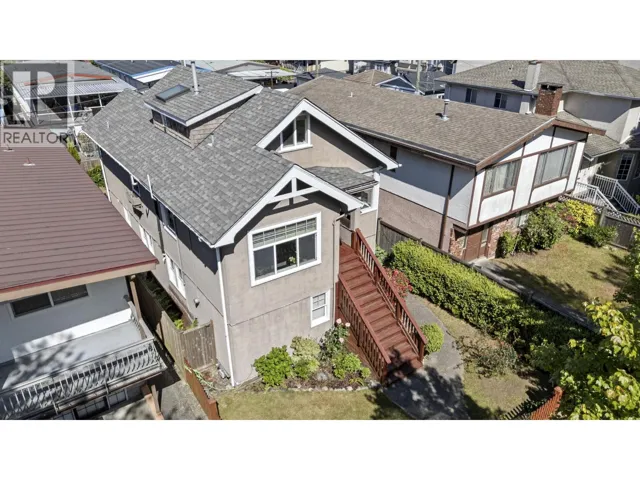 5743 ST. MARGARETS STREET, Vancouver, British Columbia V5R3H6