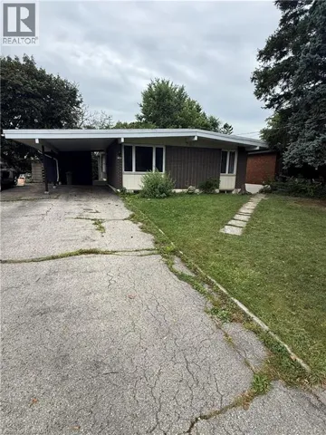 63 SANATORIUM Road Unit# UPPER LEVEL, Hamilton, Ontario L9C1Y4