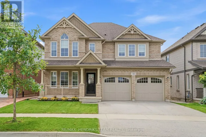 12 RILEY AVENUE, Pelham (Fonthill), Ontario L3B5N5