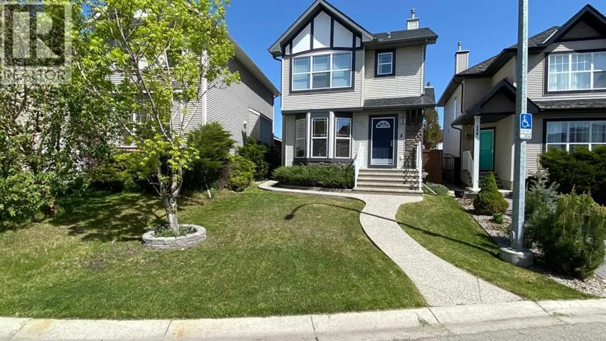 132 Cranberry Lane SE, Calgary, Alberta T3M0L7