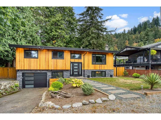 8087 MANSON STREET, Mission, British Columbia V2V6P7