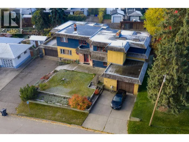 2550 LAURIER CRESCENT, Prince George, British Columbia V2M2B5
