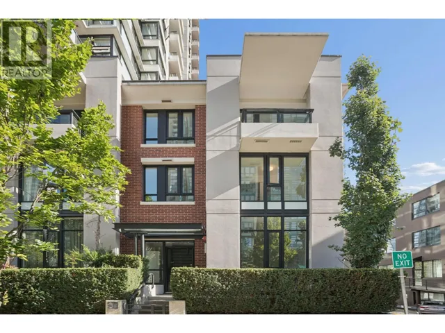 TH938 HOMER STREET, Vancouver, British Columbia V6B1T7
