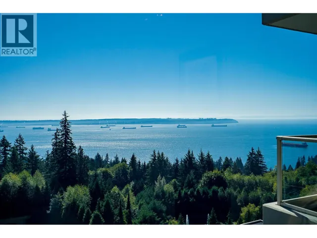 703 3131 DEER RIDGE DRIVE, West Vancouver, British Columbia V7S4W1