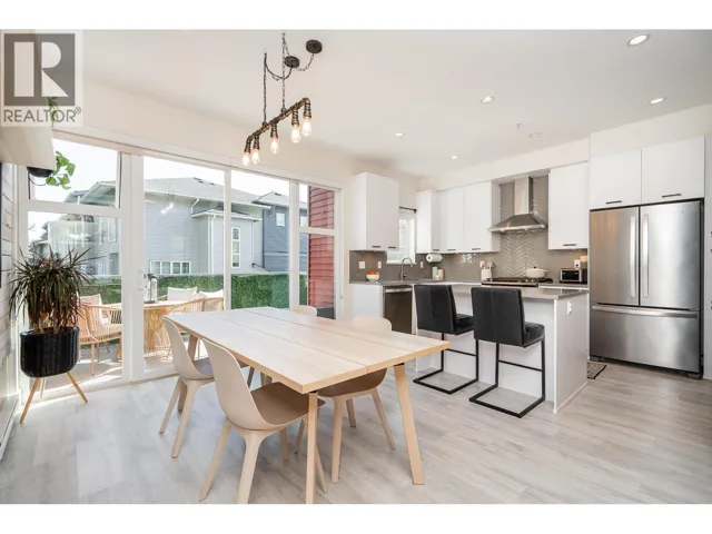 6 24076 112 AVENUE, Maple Ridge, British Columbia V2W0K2