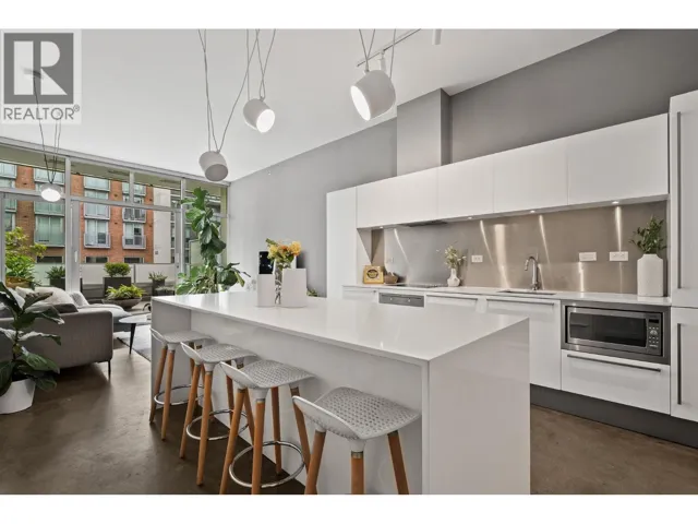 409 53 W HASTINGS STREET, Vancouver, British Columbia V6E1T8