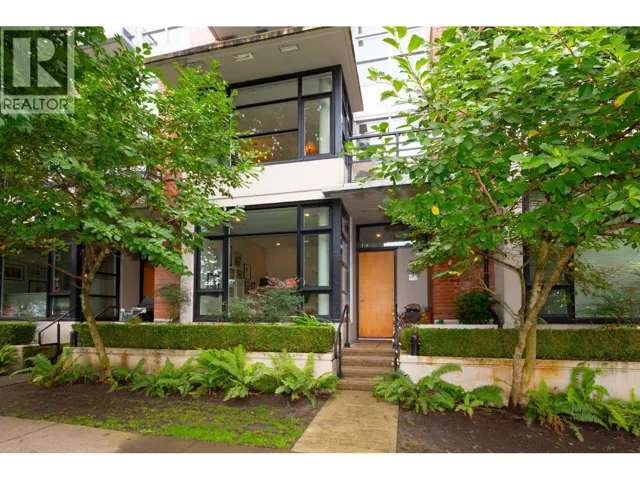 290 E 11TH AVENUE, Vancouver, British Columbia V5T2C3
