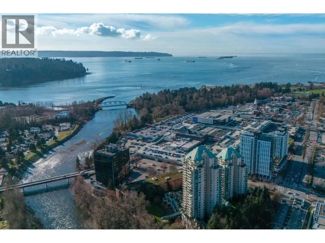 15B 338 TAYLOR WAY, West Vancouver, British Columbia V7T2Y1