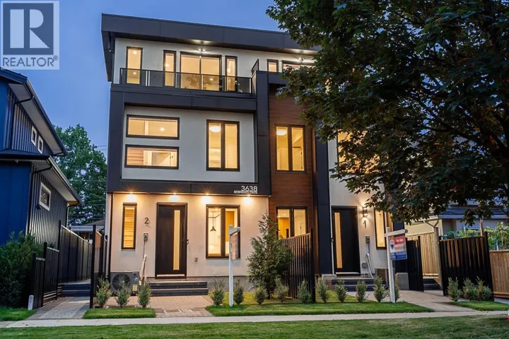 2 3638 NORMANDY DRIVE, Vancouver, British Columbia V5M2G3