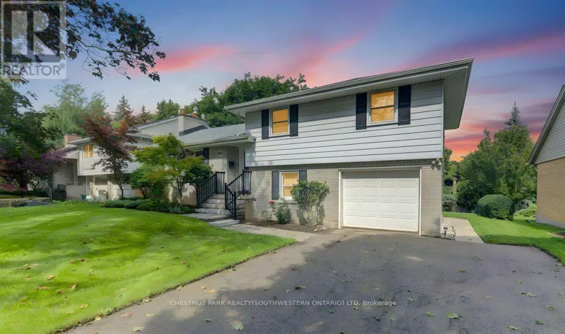 204 STANLEY DRIVE, Waterloo, Ontario N2L1H4