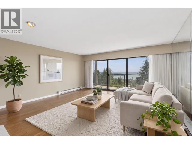 8 2206 FOLKESTONE WAY, West Vancouver, British Columbia V7S2X7