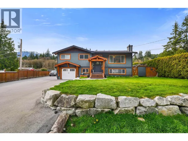 38101 CHESTNUT AVENUE, Squamish, British Columbia V8B0X6