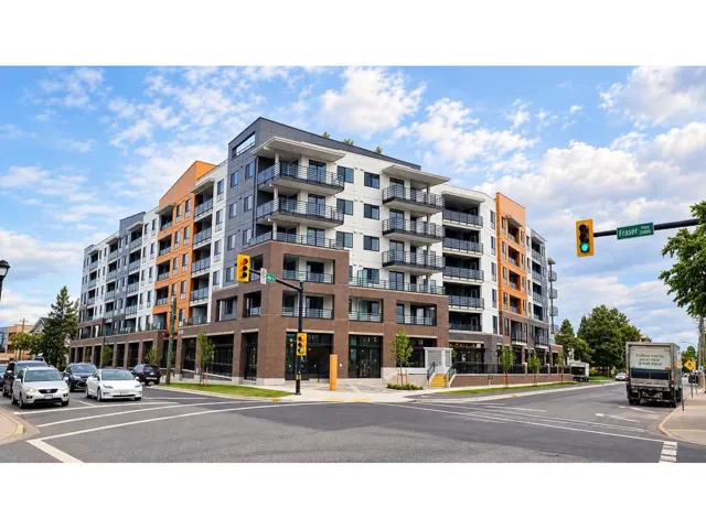 130 20769 FRASER HIGHWAY, Langley, British Columbia V3A4G4