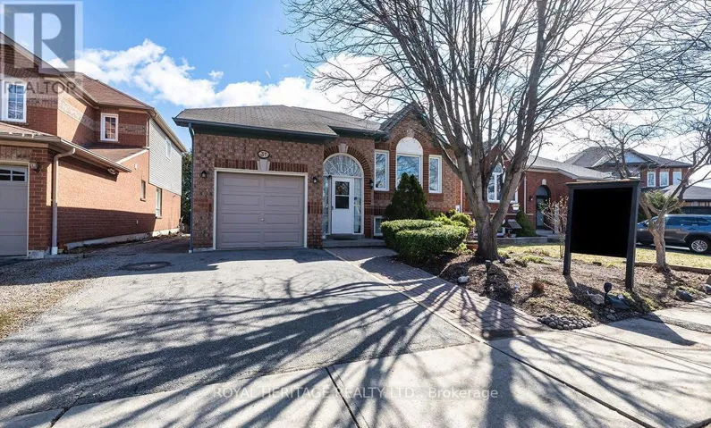 31 THAMES DRIVE N, Whitby (Rolling Acres), Ontario L1R2M2