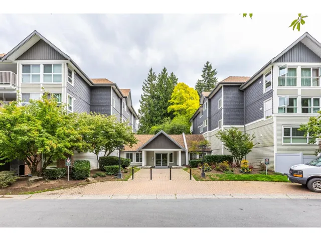 202 9688 148 STREET, Surrey, British Columbia V3R0W2