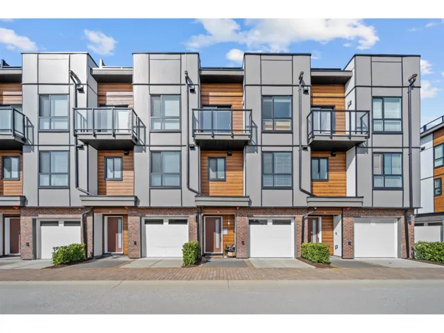 49 19760 55 AVENUE, Langley, British Columbia V3A0L1