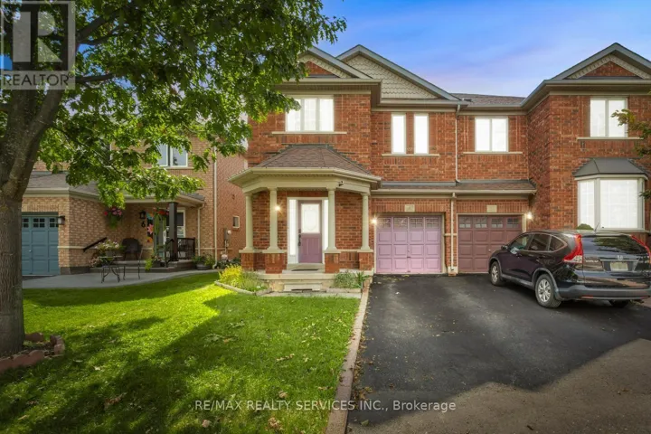 4 FARTHINGALE CRESCENT, Brampton (Fletcher's Meadow), Ontario L7A1R3