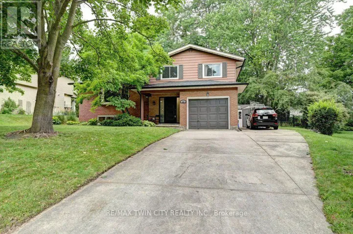 163 CHELFORD CRESCENT, Waterloo, Ontario N2J3T7